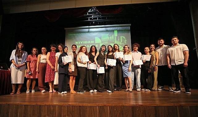 Karşıyaka’da 5. Öğrenci Yaz Okulu tamamlandı: Gençlerin projeleri jüriyle buluştu!