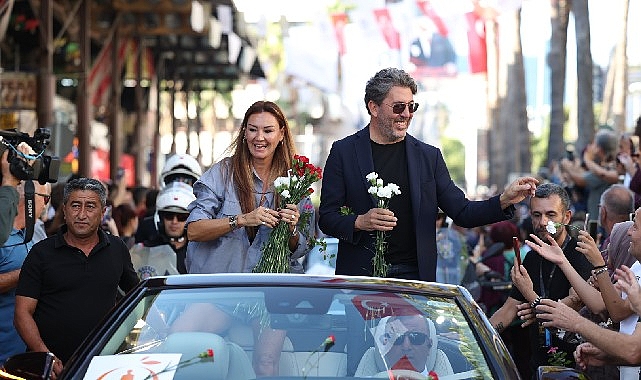 Altın Portakal Film Festival geleneksel kortejle başladı